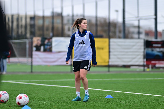 Fußball I Frauen I Saison 2025-2026 I Regionalliga Nord I 10. Spieltag I FC St. Pauli - Hamburger SV U20 I 13443 | Der Sportfotograf. - Realisiert mit Pictrs.com