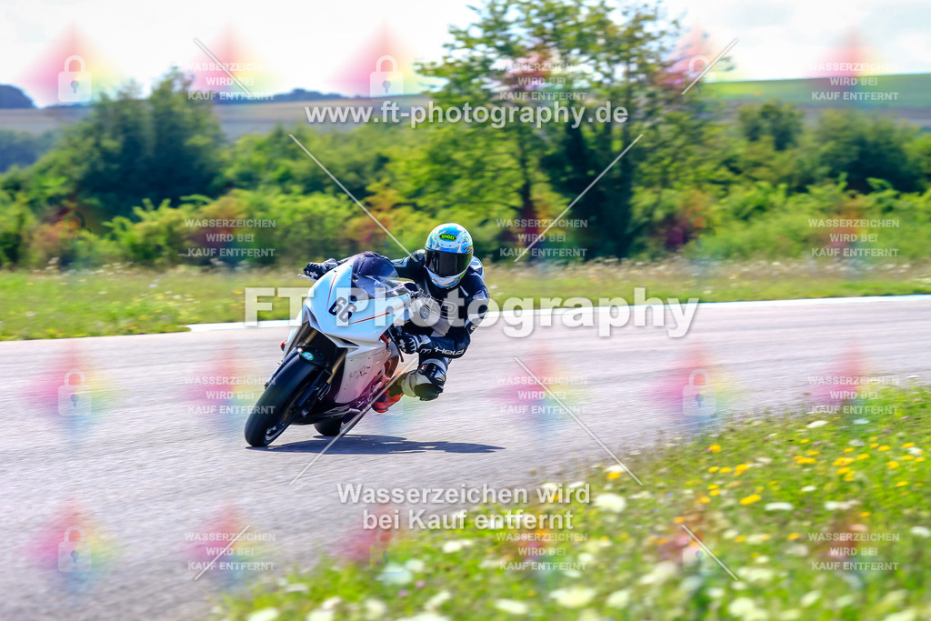 _OUR5818 | Hier findet Ihr Bilder von Touristenfahrten auf der Nürburgring Nordschleife oder von anderen Veranstaltungen die ich besucht habe. Viel Spass beim Durch Schauen 