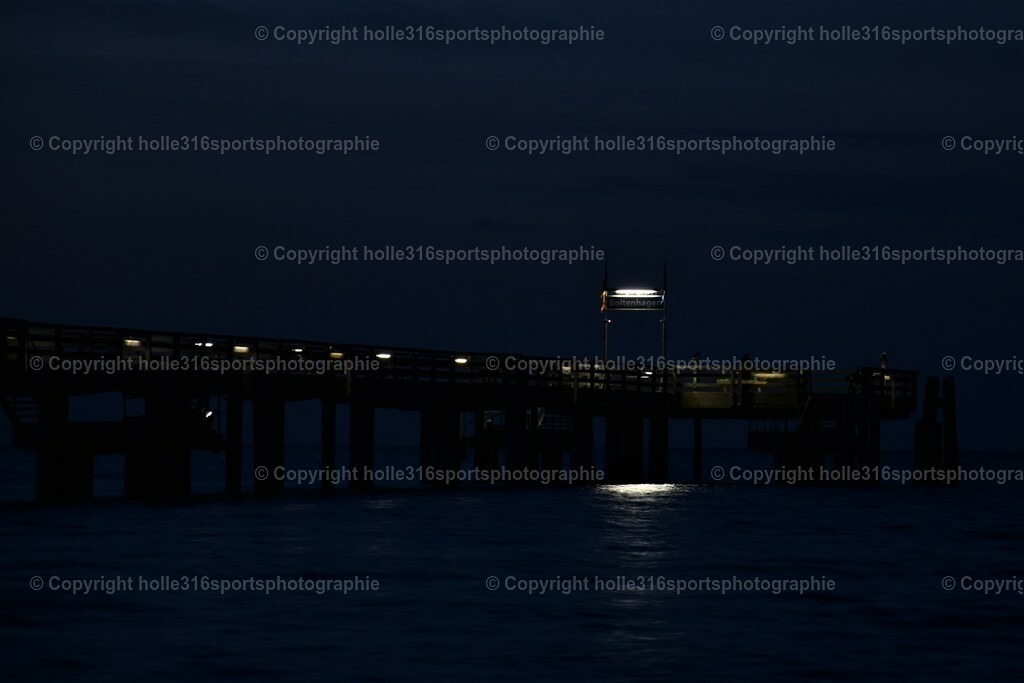 DSC_0180 (2) | Sportfotografie , Motorsport, Motoross, Reitsport, Mointainbike, Enduro,
Landschaft , Outdoor, Eventfotografie, Landschaft, Bilder online bestellen - Realisiert mit Pictrs.com