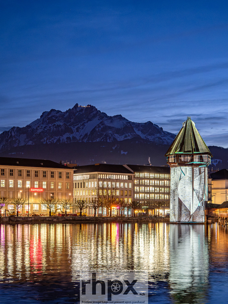 Lilu 2026 Kapellbrücke | Stimmungsvolle Fotokunst aus Luzern. Erlebe den Pilatus, den See und die Stadt Luzern in exklusiven Aufnahmen in der Fotogalerie & Shop. - Realisiert mit Pictrs.com