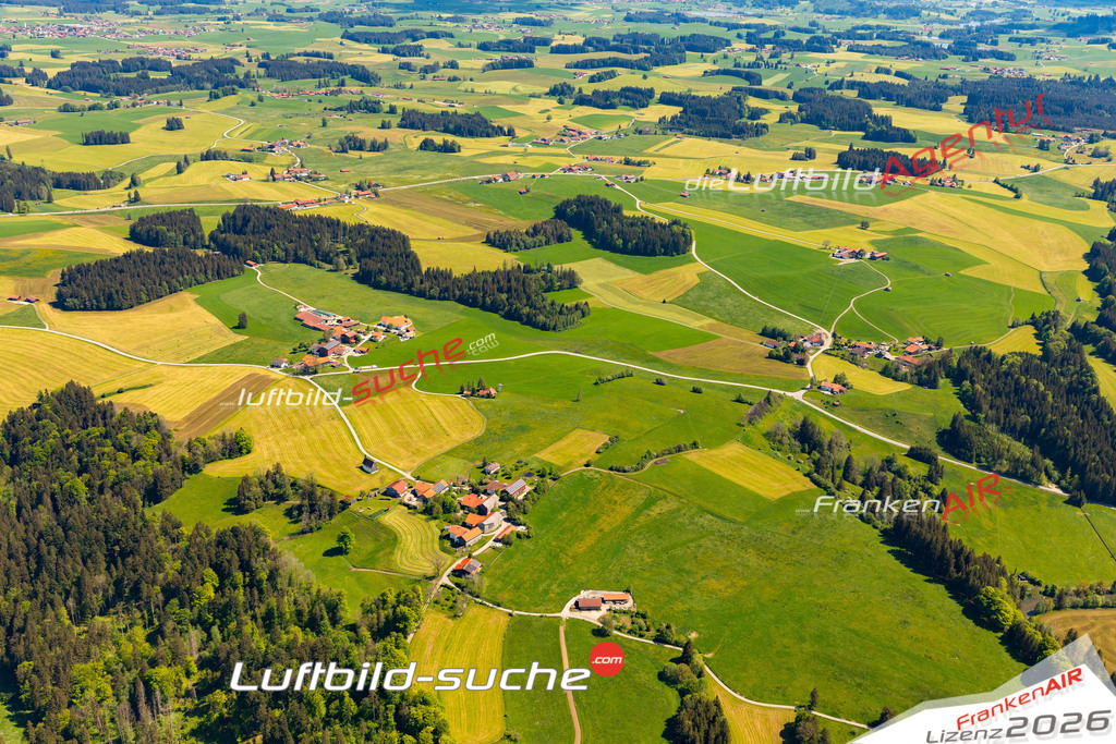 Das Luftbild zeigt : Bergers Wald - Die Luftaufnahme wurde 2024 vom UL-Flugzeug aus erstellt ( keine Drohne ) - Hochauflösende Luftaufnahme - Für grossformatige Ausdrucke geeignet. Die Geschenkidee !Mit Lizenz und Bildrechte bestellbar