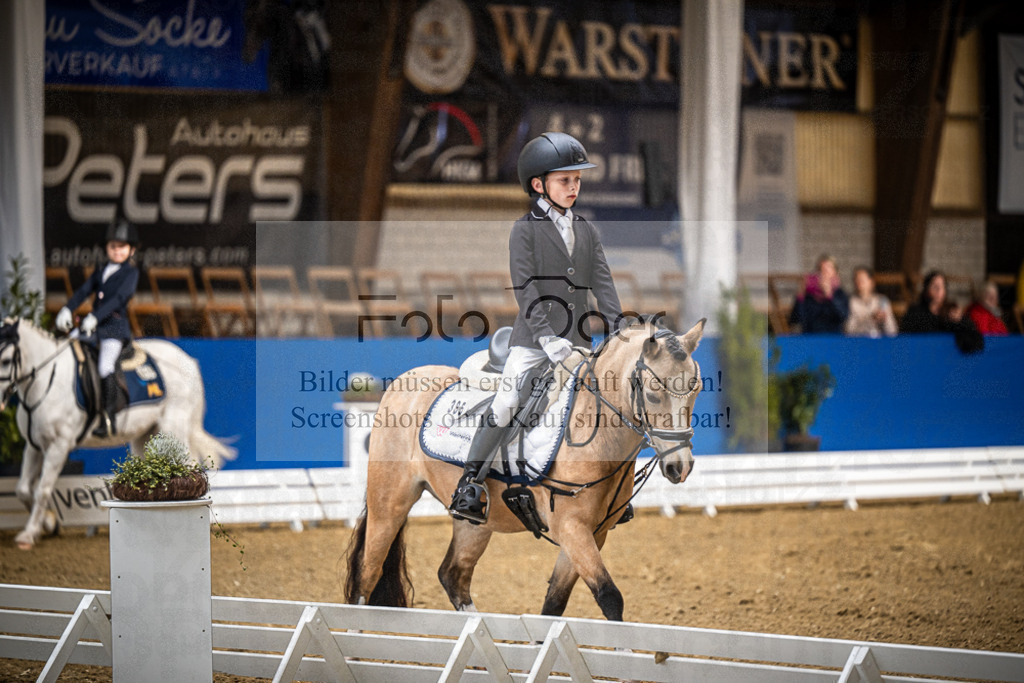 DOS_0764 | Entdecke hochwertige Reitturnierfotos von Foto Oger. Professionell, emotional und authentisch – jetzt Lieblingsmomente im Shop bestellen.Deutschlandweite Turnierfotografie. - Realisiert mit Pictrs.com
