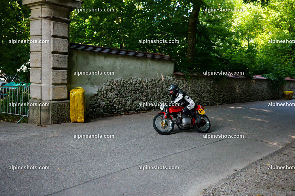 P1015375 | Erleben Sie atemberaubende, hochqualitative Fotos Ihrer Fahrt entlang der malerischen Alpenstraßen. Besuchen Sie alpineshots.com, um professionelle Aufnahmen Ihrer unvergesslichen Reise zu finden und zu kaufen - Realisiert mit Pictrs.com