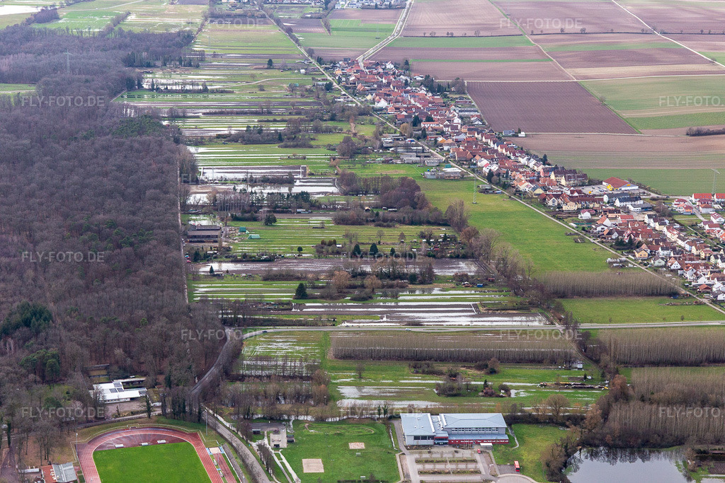 Luftbild: Land unter mit überschwemmten Wiesen zwischen Floßgraben und Dörniggraben an der Saarstr in Kandel im Bundesland Rheinland-Pfalz in Deutschland. Foto: IMG_124294.jpg vom 04.02.2021 durch Werner Riehm/FLY-FOTO.de