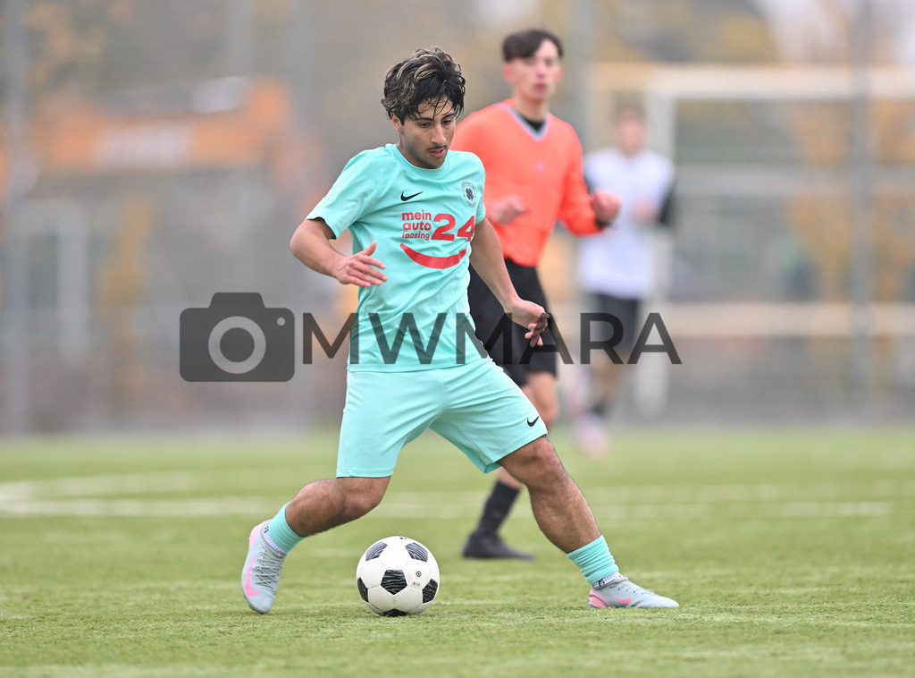 Fussball I Herren I Saison 2025-2026 I Bundesliga I 6. Spieltag I Eintracht Frankfurt - FC Bayern München  | MWMARA - Realisiert mit Pictrs.com