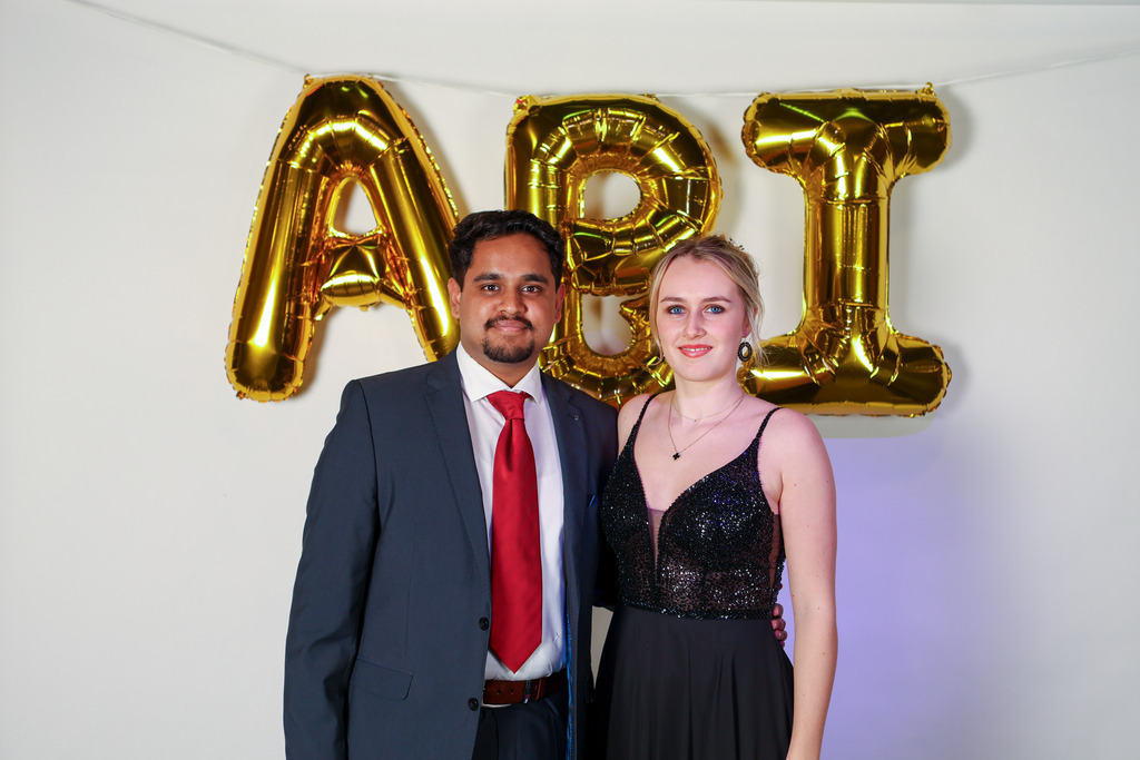Abiball GGM 2026 _ Gruppenfotos-080 | Henke Visuals - Realisiert mit Pictrs.com