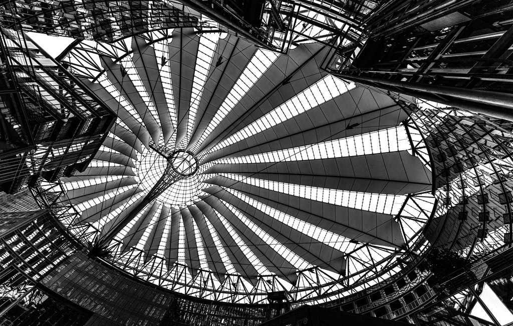 Berlin 07-2021-2 | G-VBJNHHY5Q4 #phowoto #wolfgang #weber #Hamburg #germany #photography #sell #picturestobuy #buy #pictures #sell #sport #travel #architecture #city #street #makro  - Realisiert mit Pictrs.com
