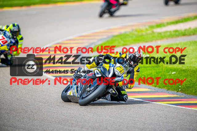 MaZZes_FotoMatrix_240505_6007705_1766 | STK1000