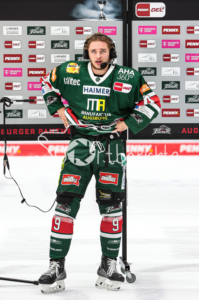 Augsburger Panther - Fischtown Pinguins Bremerhaven | Justin VOLEK (AEV #9) nach der Partie beim Interview mit Magenta Sport / MAGENTASPORT