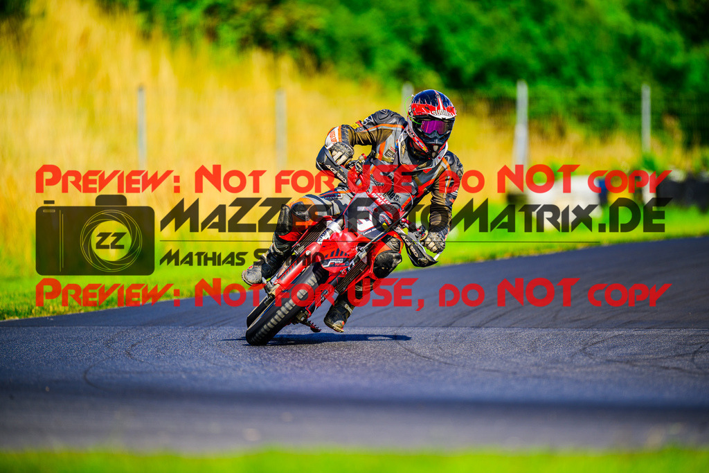 MaZZes_FotoMatrix_240714_6007705_9605 | S3