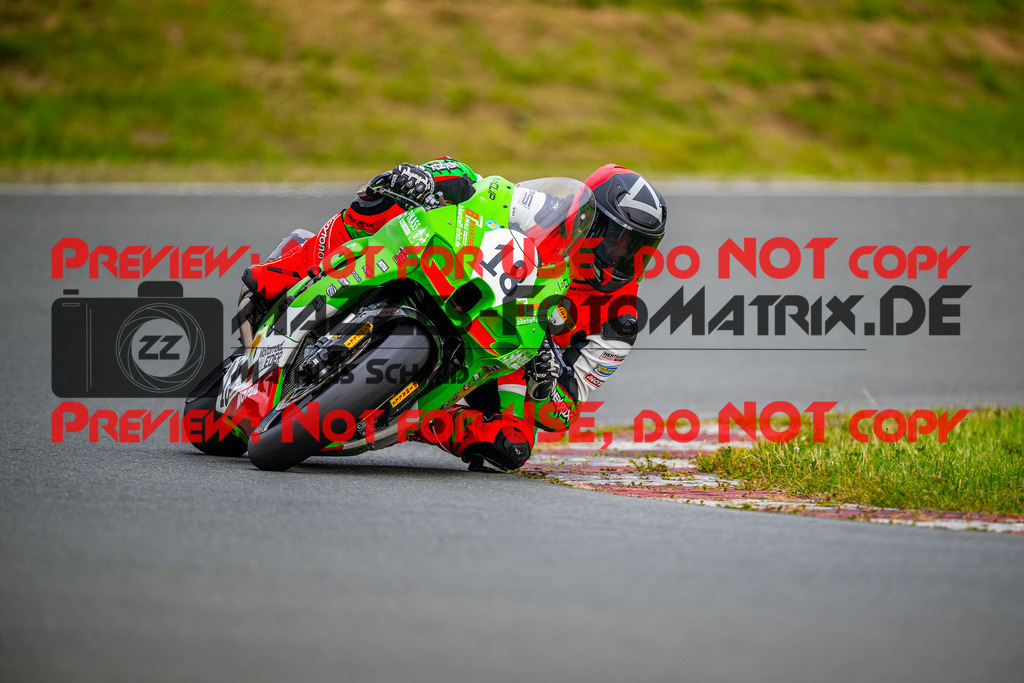 MaZZes_FotoMatrix_240726_6007705_8451 | STK