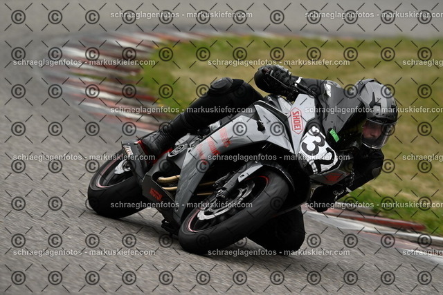 25bt02-1336 | markuskiefer.com - Realisiert mit Pictrs.com