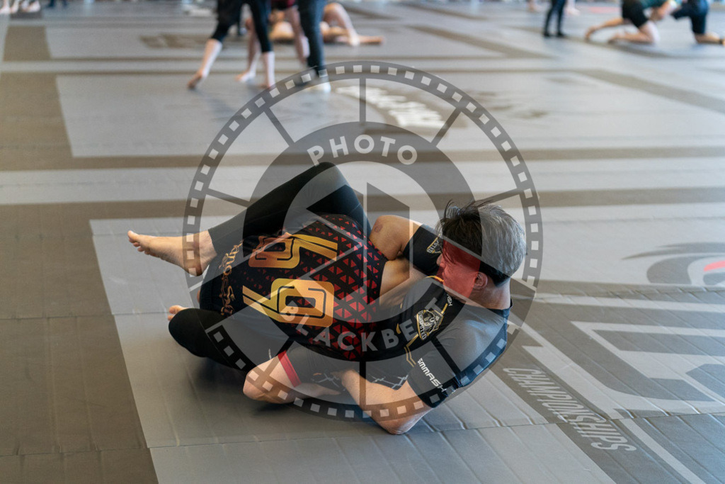 20250329PBB2794 | Fighters compete during the International Luta Livre (ILLCS) Germany IX Spring 2025 Competition spring on March 29, 2025 in Hannover, Germany.© Chiara Dazi