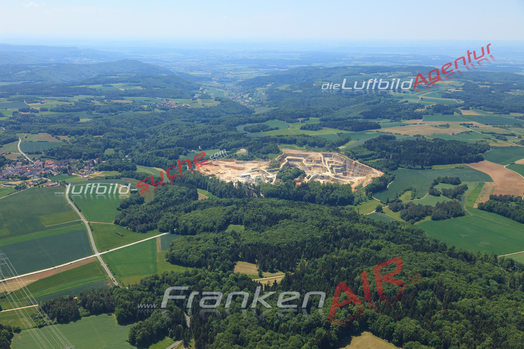 Luftbild von Reuth Lichtenfels - Luftaufnahme wurde 2015 von https://frankenair.de mittels Flugzeug (keine Drohne) erstellt - die Geschenkidee