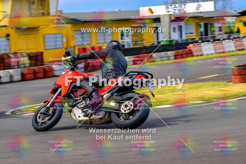 _OTO3440 | Hier findet Ihr Bilder von Touristenfahrten auf der Nürburgring Nordschleife oder von anderen Veranstaltungen die ich besucht habe. Viel Spass beim Durch Schauen 