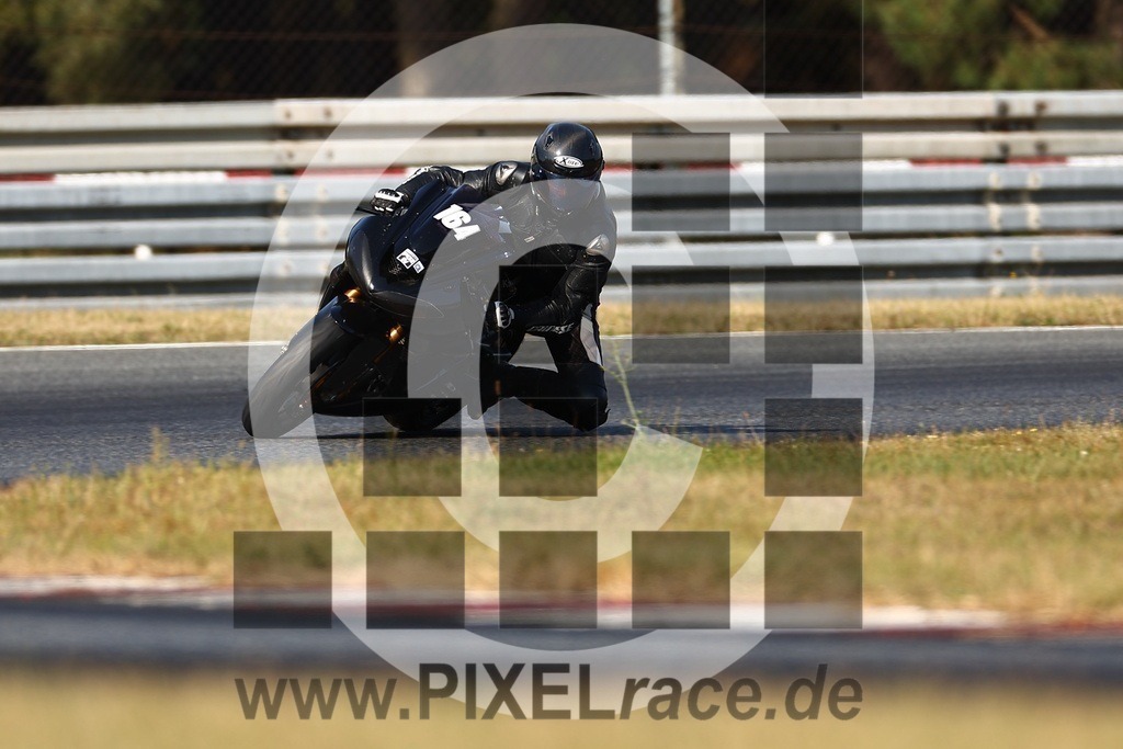 0164-20240906_06296 | Schöne Erinnerungen an spannende Momente - das festzuhalten ist unser Job. PIXELrace.de ist seit 2003 auf den Rennstrecken Europas unterwegs um die Action draußen beim Fahren und die wunderbare Stimmung imm Fahrerlager für euch einzufangen.