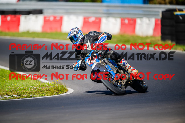 MaZZes_FotoMatrix_220703_7200 | UE40