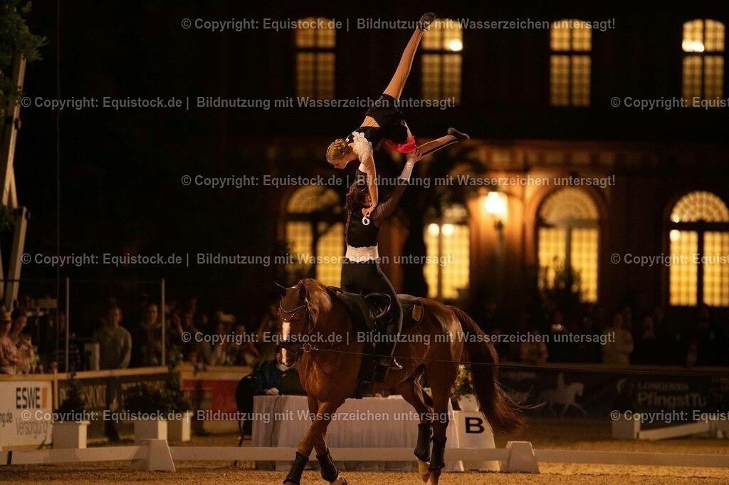 20230527_Voltigieren_NASPA_Flutlicht_1028 | equistock