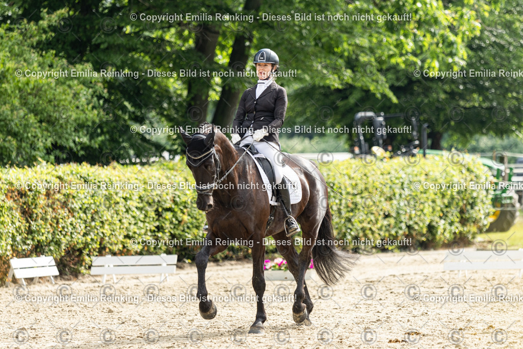 CL5A4500 | Emilia Reinking Fotografie - Realisiert mit Pictrs.com