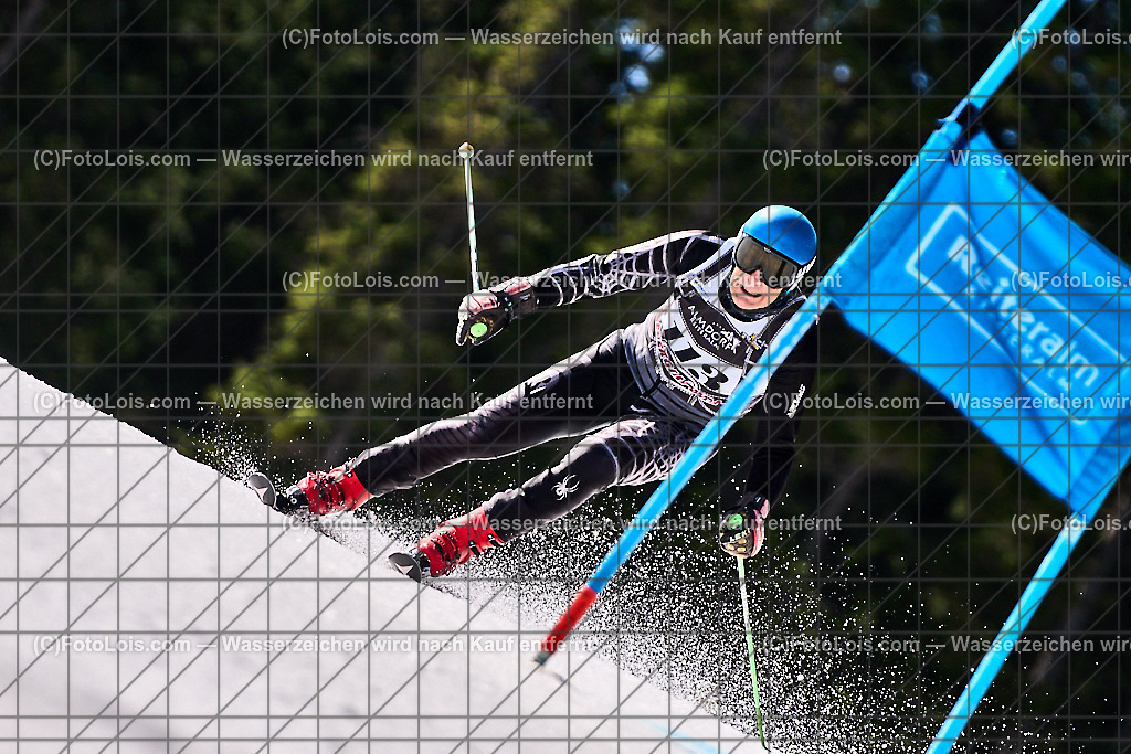 ALP1272_Reiteralm_MASTERS-LM_RTL_Schroecker Alfred | (C)FotoLois.com, Alois Spandl. Steirische MASTERS-Landesmeisterschaften Ski alpin mit Wien und Salzburg, Reiteralm, Sa 13. April 2024.