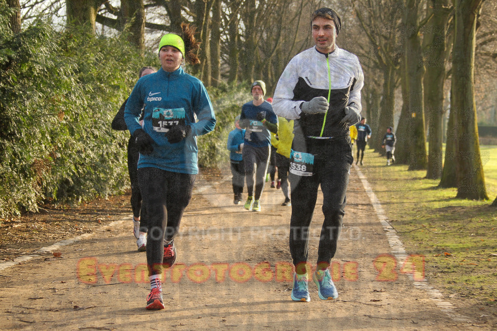 241231_1020_EV4_3896 | Sportfotografie im Rhein-Sieg Kreis, Köln, Bonn, NRW, Rheinland Pfalz, Hessen, etc. Unser Tätigkeitsfeld umfasst den Laufsport vom Volkslauf über den Marathon, Duathlon, Triathon bis zum Ultralauf wie Kölnpfad Ultra oder Schindertrail.