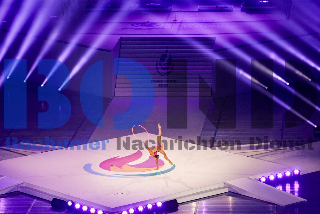 SES_TTGOPC20250716-186 | bond - Realisiert mit Pictrs.com