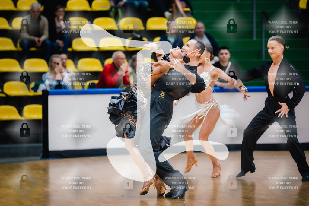 Hessen Tanzt WDSF International Open Latin 1st (17) Artur Balandin _ Anna Salita (T.T.C. Rot-Weiß-Silber Bochum)-2025-05-18-4080 | Webshop for digital downloads and prints of dance sport, event & show photographer Julian Link - Realisiert mit Pictrs.com