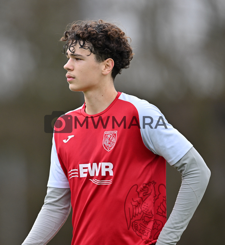 Fussball I Herren I Saison 2025-2026 I Bundesliga I 6. Spieltag I Eintracht Frankfurt - FC Bayern München  | MWMARA - Realisiert mit Pictrs.com