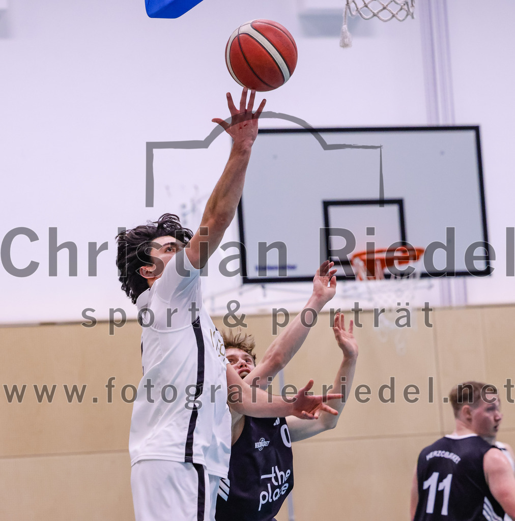 2026-01-31_002_TSV_Vaterstetten_gegen_TS_Herzogenaurach | Vaterstetten, Deutschland, 31.01.2026:Basketball, 2. Regionalliga Süd 2025 / 2026, 14. Spieltag, TSV Vaterstetten gegen TS Herzogenaurach, Endergebnis: 71:70Altay Öztürk (TSV Vaterstetten, #4)Foto: Christian Riedel / fotografie-riedel.net