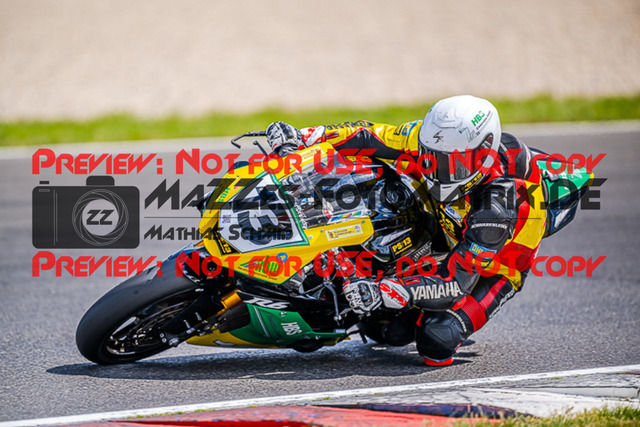 MaZZes_FotoMatrix_220506_90185 | Fotograf Mathias Schmid
Sportfotograf,
Eventfotograf,
Hochzeitsfotograf,
Portraitfotograf