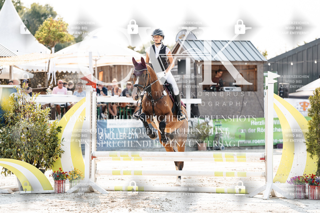 CK902863 | Turnierfotografie Pferdefotografie Trier Rheinland-Pfalz Pferdesport Reitsport Tierfotografie Sportfotografie Pferdevideo Pferdevideografie Equestrianvideography equestrianphotography  - Realisiert mit Pictrs.com
