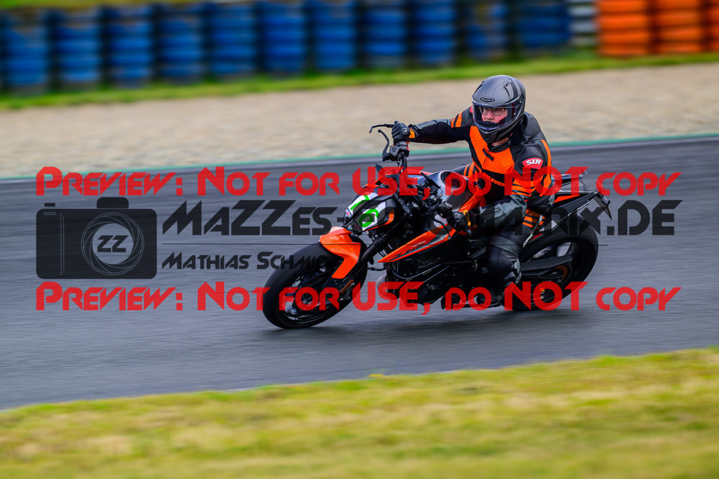 MaZZes_FotoMatrix_240724_6007705_0372 | BLAU