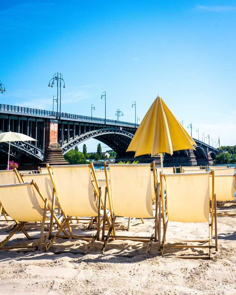 Der Mainzstrand in Mainz am Rheinufer | Der Mainzstrand in Mainz am Rheinufer