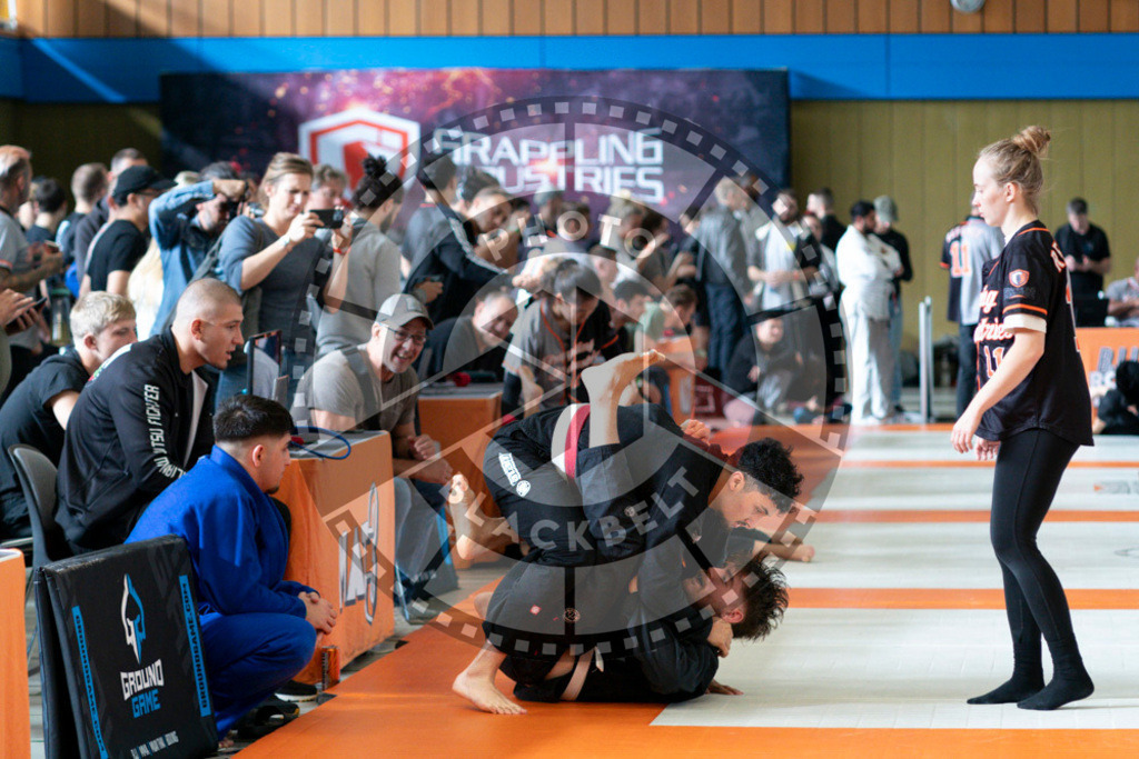 20240915PBB1053 | Athletes compete during the Grappling Industries’ grappling and Brazilian jiu-jitsu competition in Berlin, on September 15, 2024.
