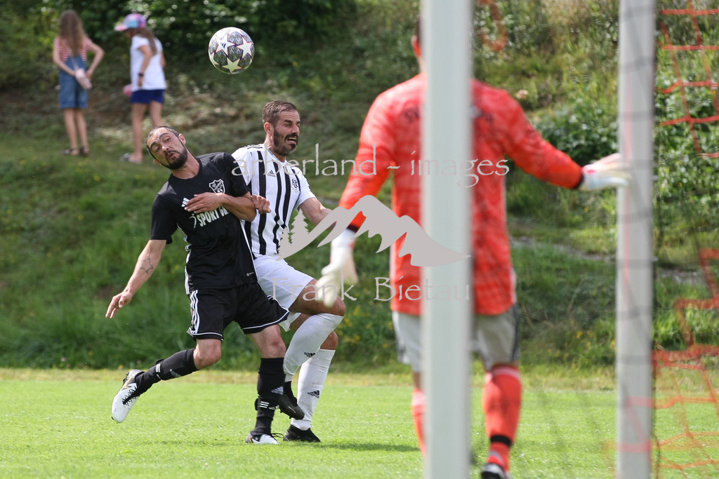 993T3590 | Medien- Sport- Entertainmentfotos