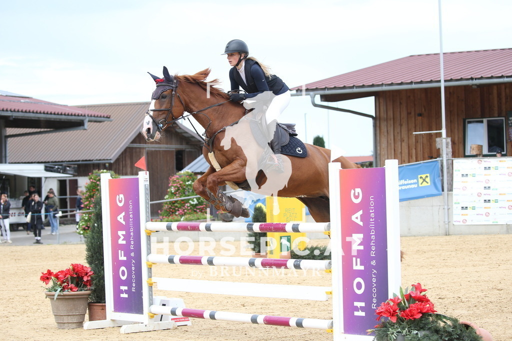 DL2Q2566 | Willkommen bei Brunnmayr - Design & Fotografie – Ihrem Spezialisten für Reitturniere und Pferdeveranstaltungen in Oberösterreich, Salzburg und Bayern! Seit über 17 Jahren sind wir leidenschaftlich dabei.