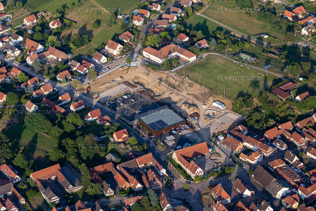 Aerial view: View of the town in Seebach in the state Bas-Rhin, France.Photo: IMG_121004-2.jpg taken on 07/23/2020 by Werner Riehm/FLY-FOTO.comResolution of the original: 5472 x 3648 px