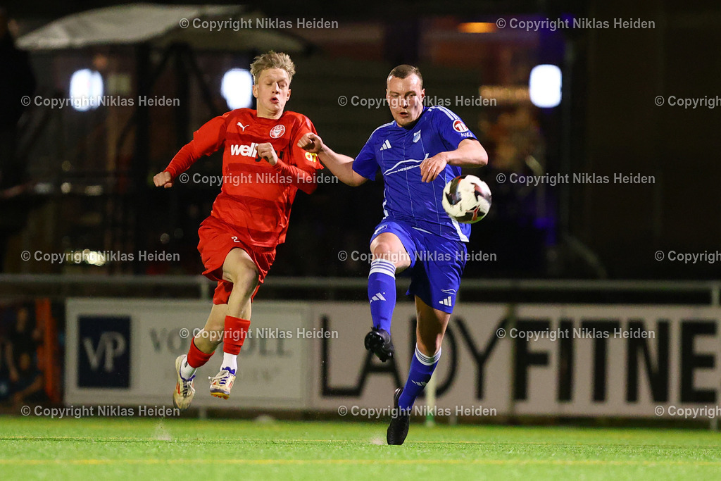 NH_FCKiliaKiel_TuSRotenhof_FlensOberliga_18032026 | #29 Lucas Groß (FC Kilia Kiel), #19 Nick-Ole Lehmann (TuS Rotenhof)Fußball I Herren I Flens Oberliga I Saison 2025-2026 I 18. Spieltag I FC Kilia Kiel - TuS Rotenhof I 18.03.2026 I Kilia Stadion