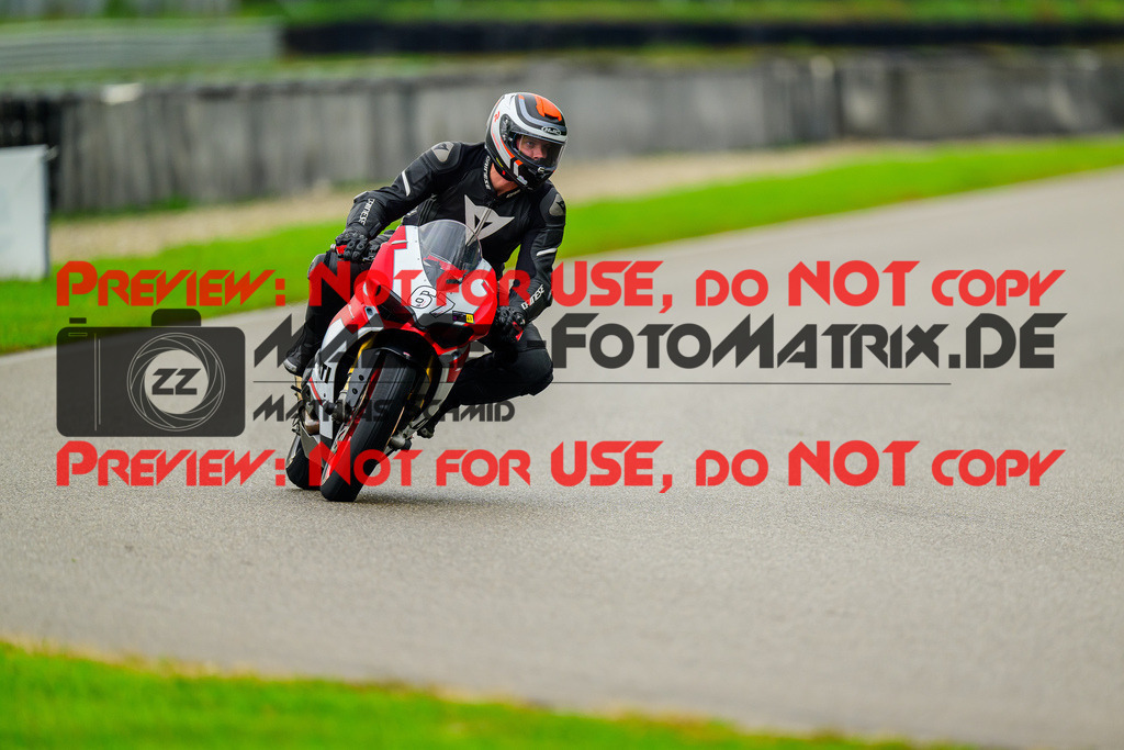 MaZZes_Fotomatrix_20241002_6007705_5338 | Fotograf Mathias Schmid
Sportfotograf,
Eventfotograf,
Hochzeitsfotograf,
Portraitfotograf