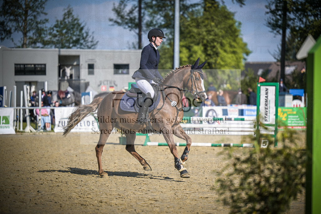 DOS_5748 | Entdecke hochwertige Reitturnierfotos von Foto Oger. Professionell, emotional und authentisch – jetzt Lieblingsmomente im Shop bestellen.Deutschlandweite Turnierfotografie. - Realisiert mit Pictrs.com