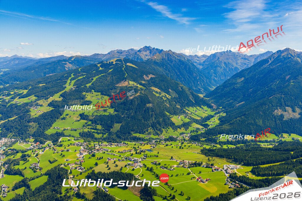 Luftaufnahme Planai Schladming - Die Luftaufnahme wurde 2025 vom UL-Flugzeug heraus erstellt ( keine Drohne ) - Hochauflösende Luftaufnahme - für professionelle Ausdrucke geeignet. Die Geschenkidee !Mit Lizenz und Bildrechte bestellbar