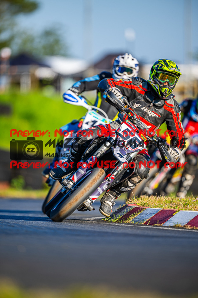 MaZZes_FotoMatrix_230916_0410 | UE40