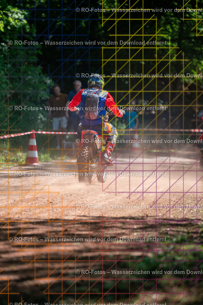 Wolfshausen 2 Lauf -1053 | Sportfotografie von RO-Fotos: Motorsport, Motocross, Enduro, Laufveranstaltungen und Triathlon. Professionelle Fotos von Sportlern und Events. - Realisiert mit Pictrs.com