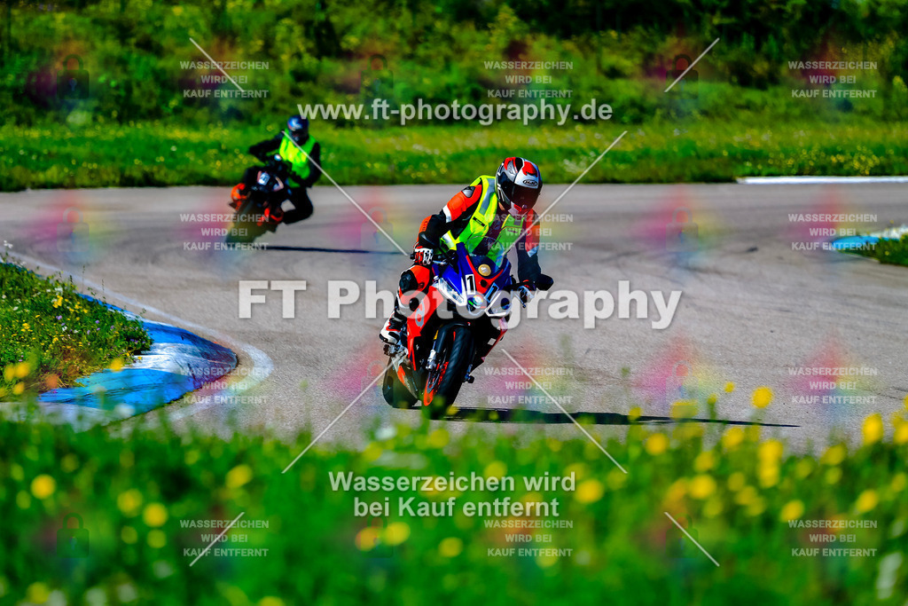 011-5465 | Hier findet Ihr Bilder von Touristenfahrten auf der Nürburgring Nordschleife oder von anderen Veranstaltungen die ich besucht habe. Viel Spass beim Durch Schauen 