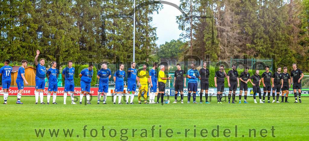 2023-07-25_020_FC_Langengeisling_III_gegen_SV_Riedmoos_III | Erding, Deutschland, 25.07.2023:
Fußball, C-Klasse 2023 / 2024, Testspiel, FC Langengeisling III gegen SV Riedmoos e.V. 1959 III, Endergebnis: 3:5

Foto: Christian Riedel / fotografie-riedel.net