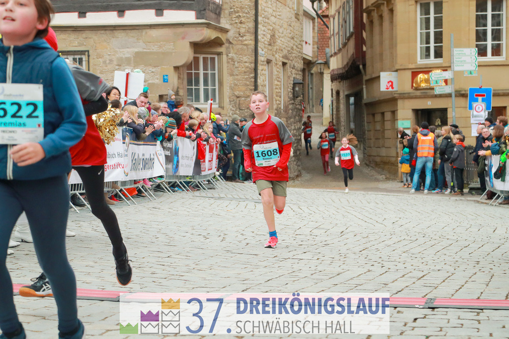 Stadtwerke Jugendlauf 1700m | 3 Koenigslauf 2023 - Realisiert mit Pictrs.com