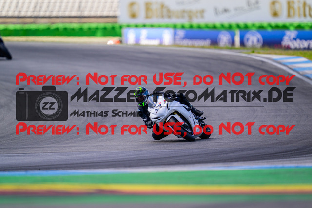 MaZZes_FotoMatrix_240615_6007705_4417 | ROT