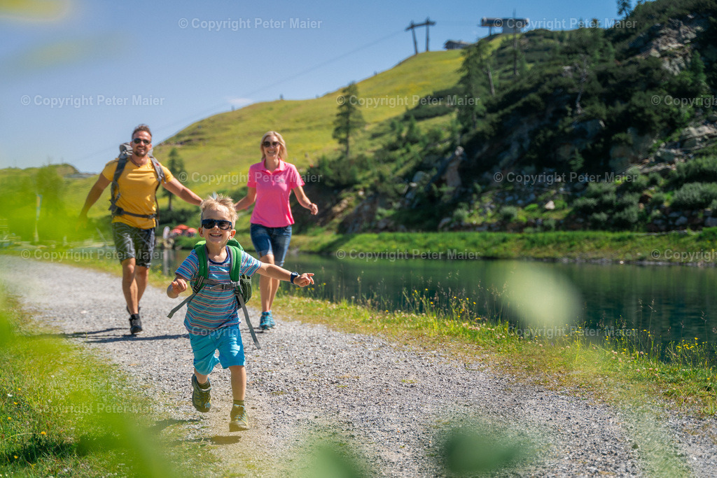 Familie_Madritsche_20-765 | piet_flosse