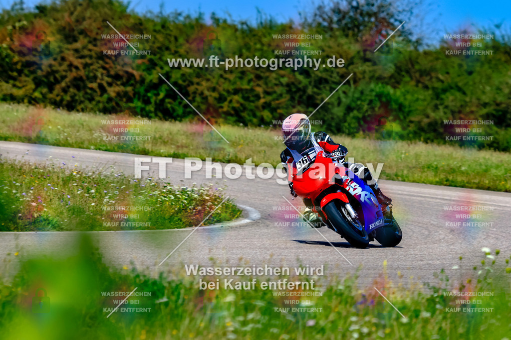 036-3124 | Hier findet Ihr Bilder von Touristenfahrten auf der Nürburgring Nordschleife oder von anderen Veranstaltungen die ich besucht habe. Viel Spass beim Durch Schauen 