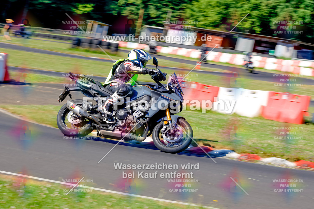 _MOT8794 | Hier findet Ihr Bilder von Touristenfahrten auf der Nürburgring Nordschleife oder von anderen Veranstaltungen die ich besucht habe. Viel Spass beim Durch Schauen 